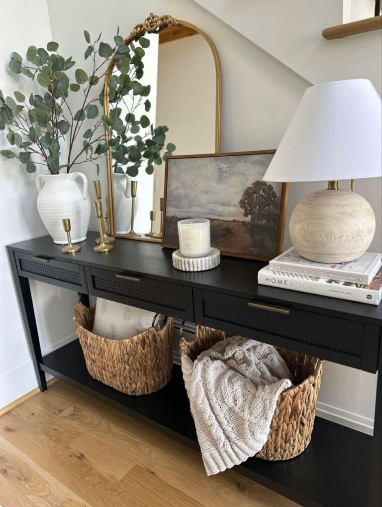 12 Entryway Decor Ideas That’ll Make Your Home Look 10x More Put Together