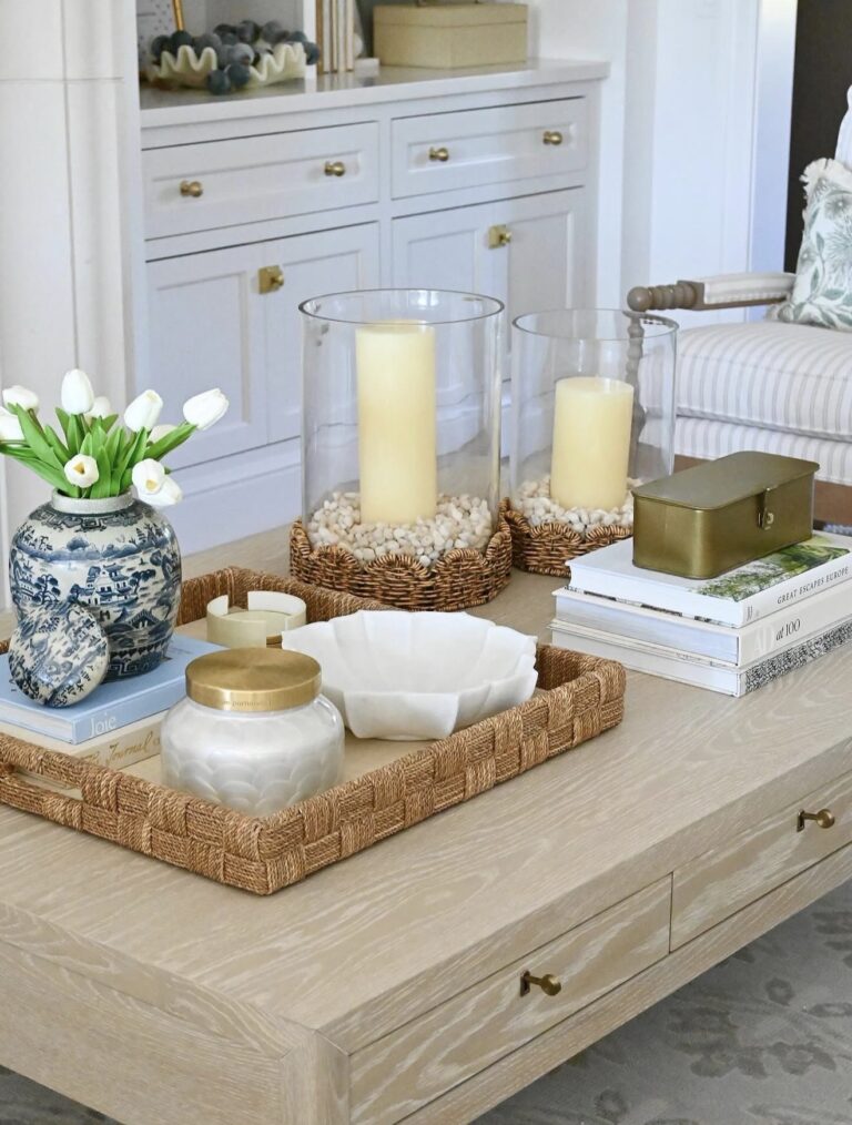 20 Summer Coffee Table Styling That Make Your Living Room Feel Like the Season