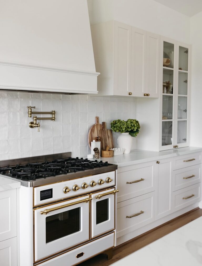 23 White Kitchen Ideas That Are Anything But Plain