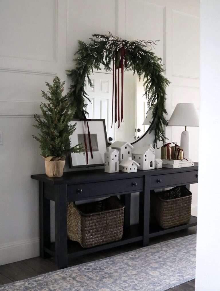 14 Christmas Entryway Decorating Ideas That Set the Tone for the Whole Season